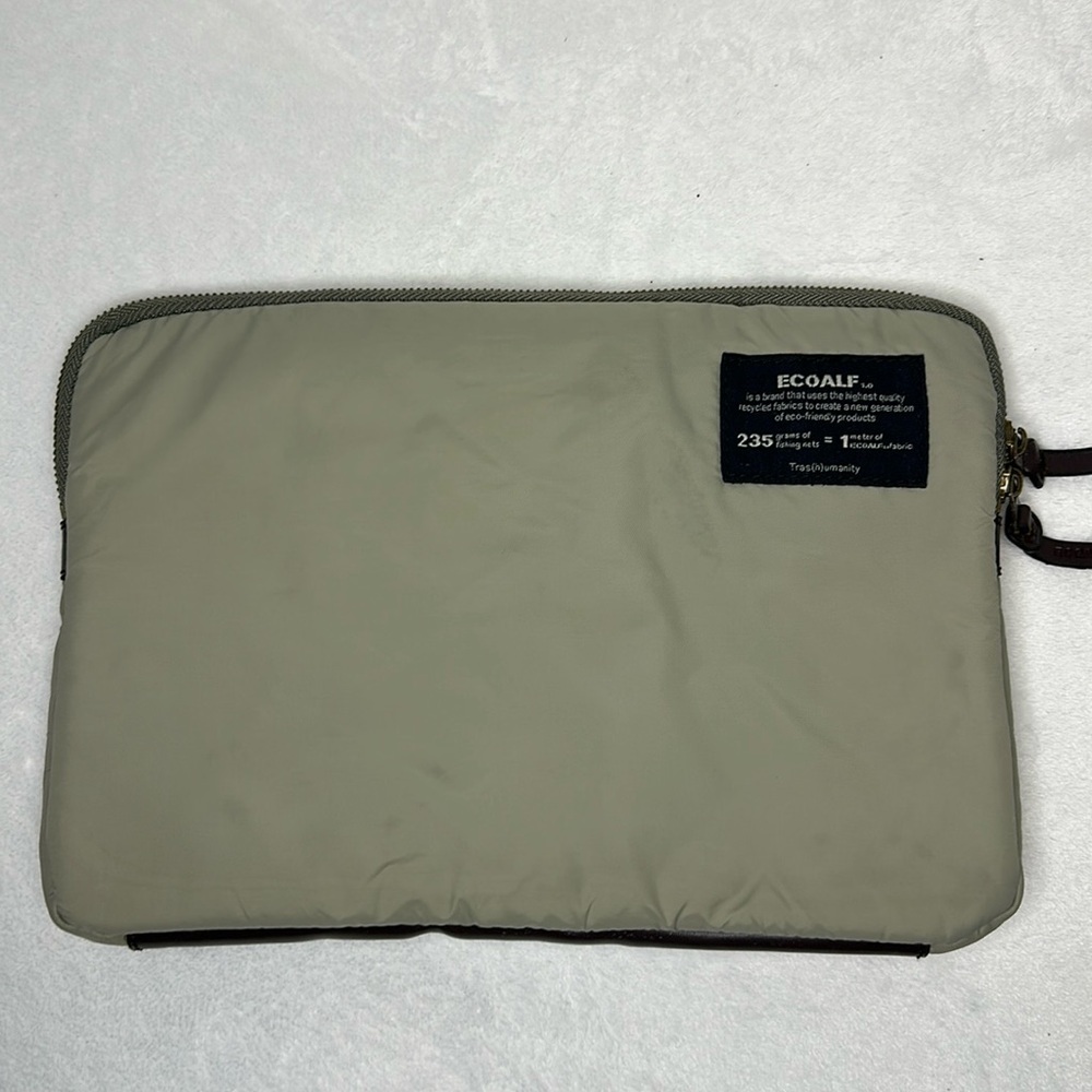 Ecoalf MacBook Air/Pro Zip Around Closure Laptop Case